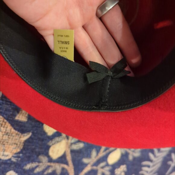 Red Stetson Agent Carter Hat (small), never worn - Picture 4 of 6